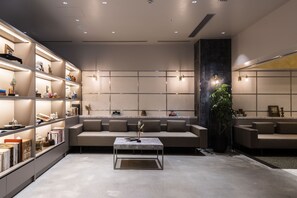 Lobby - Hotel Torifito Kanazawa (Kanazawa)