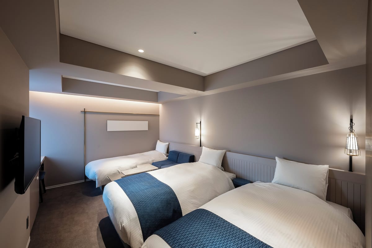 superior twin room, non smoking | 1 bedroom, down duvets, in-room safe, soundproofing