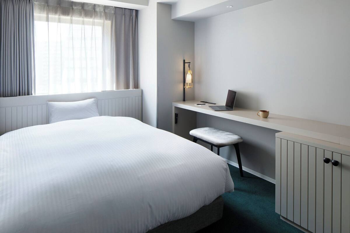 Down duvets, in-room safe, soundproofing, free WiFi