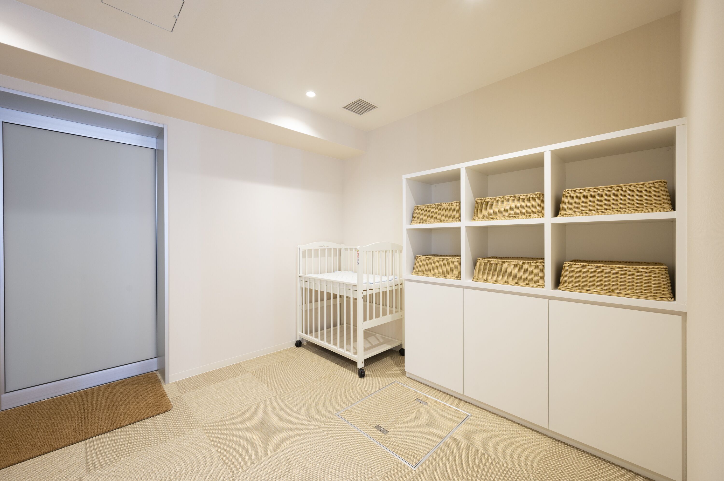 shower, free toiletries, hair dryer, bathrobes