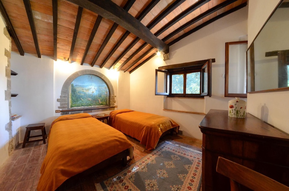 Holiday House Cortona For 1 - 9 Persons With 5 Bedrooms - Holiday Home - Tuscany