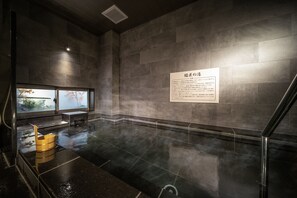 Baño termal público