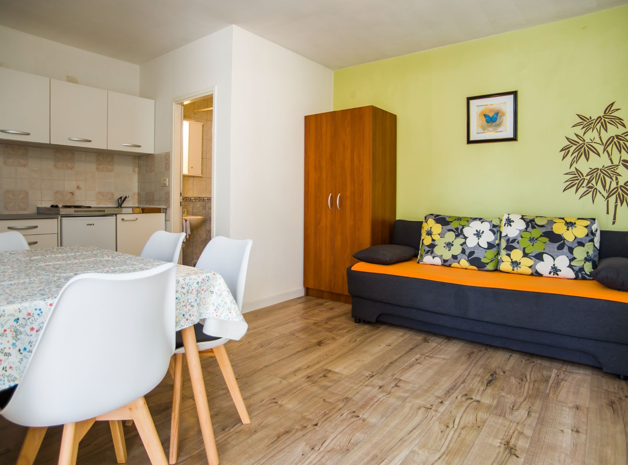 Apartment (One Bedroom Apartment with Terrace) | Private kitchen | Fridge, microwave, stovetop, electric kettle