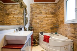 Family House | Bathroom | Hair dryer, towels, soap, shampoo - Villa Marilia - Lux home near Beach (Rhodes)
