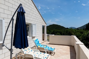 Apartment (Two Bedroom Apartment with Terrace) | Balkon