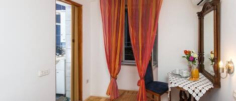 2 bedrooms, free WiFi