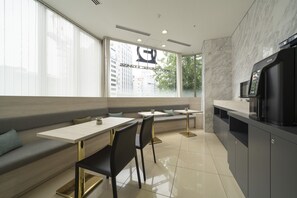 Lounge - Hotel Oriental Express Nagoya Sakae (Nagoya)