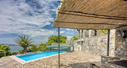 Pool Apartments Debeli Rtič