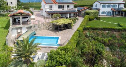 Pool Apartments Debeli Rtič