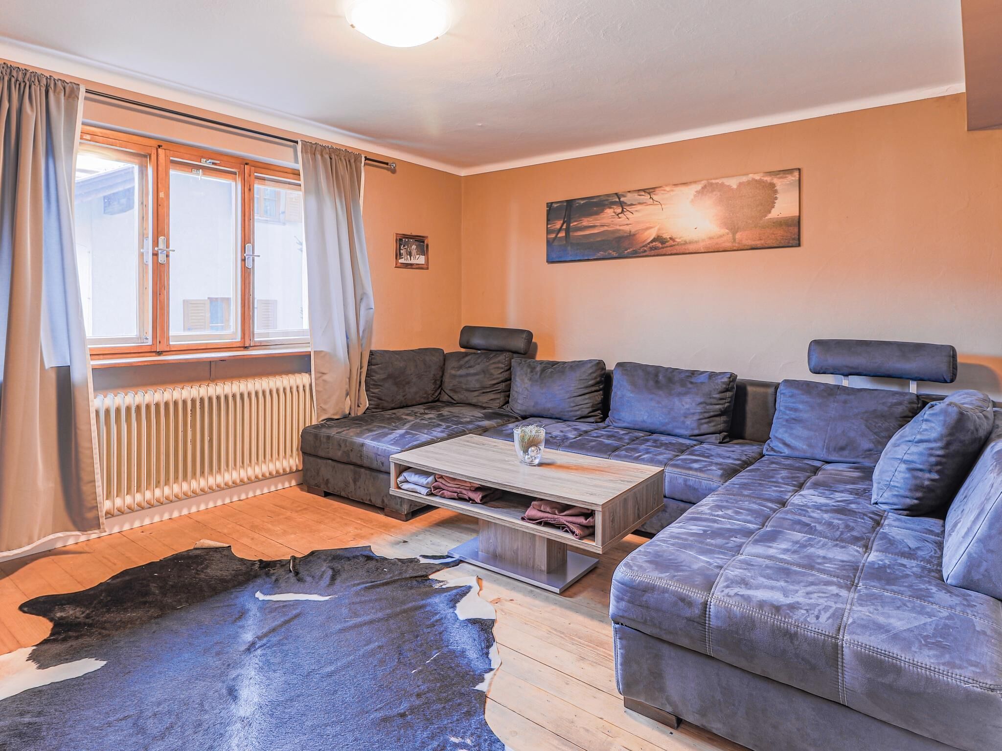 Chalet (Multiple Bedrooms) | Living room | TV