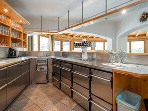 Oven, dishwasher, high chair - An der Piste Small (Hopfgarten im Brixental)