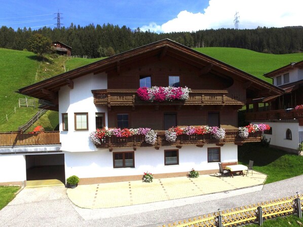 บริเวณภายนอก