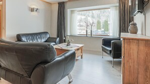 Leilighet (3 Bedrooms) | Oppholdsrom