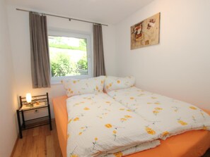 2 bedrooms