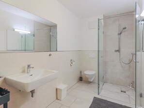 Shower - Ferienhaus Rabl (Itter)