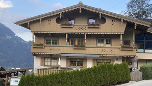 Exterior detail - Haus Kröll (Gerlosberg)