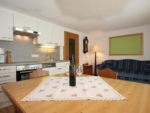 Microwave, oven, dishwasher, rice cooker - Poschhof (Kaunerberg)