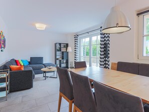 In-room dining - Edelalm Residenz T 7 (Brixen im Thale)