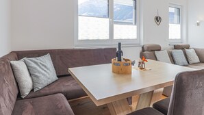 In-room dining - Ferienwohnung Feiel (Mittersill)