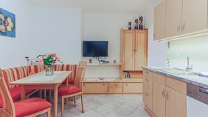 In-room dining - Salvenberg IV (Soell)