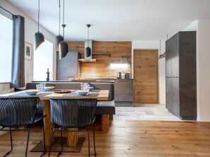 Apartment (2 Bedrooms) | Private kitchen | Fridge, oven, dishwasher, coffee/tea maker - Studio Martin I (Mauterndorf)