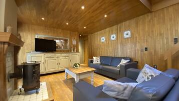 Télévision, baby-foot