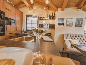 Geschirrspüler, Wasserkocher, Reiskocher, Hochstuhl