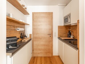 Fridge, microwave, oven, dishwasher - Haus Ganbei L (Irdning-Donnersbachtal)