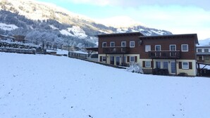 Esterni