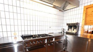 Coffee/tea maker, fridge, microwave, oven - Almhof (Gerlosberg)