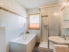 Shower - Grubereck (Rauris)