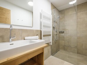 Shower - Tauernsuites Sonnblick Top 3 (Muehlbach Am Hochkoenig)
