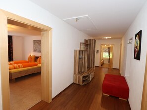 3 camere