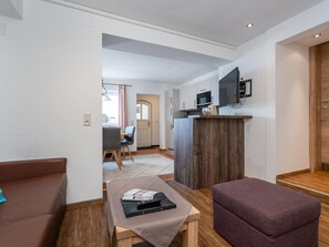 Lägenhet (3 Bedrooms) | Vardagsrum | Tv