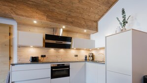 Microwave, oven, dishwasher, high chair - Sonnenblick Top 6 (Muehlbach Am Hochkoenig)