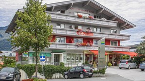 Unclassified image, 2 of 22, button - Sigl Luxuria (Zell am See)