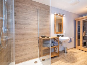 Shower - Rupertihof 3 (Saalbach-Hinterglemm)
