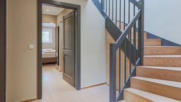 3 bedrooms, bed sheets