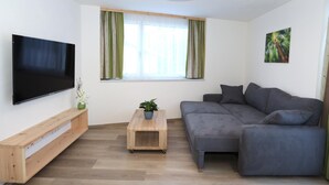 Lejlighed (2 Bedrooms) | Stue