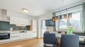 In-room dining - Tauern-blick (Untertauern)