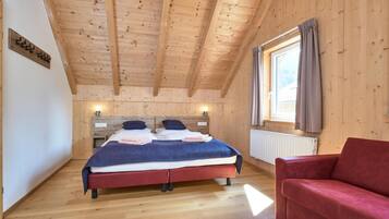 6 bedrooms, bed sheets