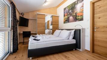 3 habitaciones y ropa de cama