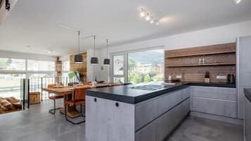 Oven, dishwasher, rice cooker, highchair