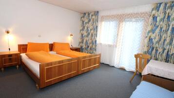 4 bedrooms