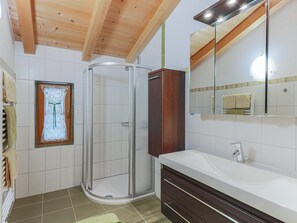 Buồng tắm vòi sen 