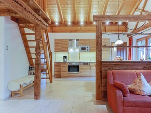 Peti sejuk, ketuhar gelombang mikro, ketuhar