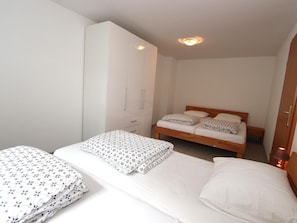 4 bedrooms