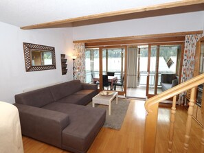 Apartment (3 Bedrooms) | Living room | TV - Apartment Robé (Sankt Gallenkirch)