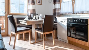 In-room dining - Bichl (Viehhofen)