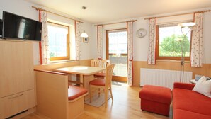TV, foosball, toys - Schleicherhof II (Strass im Zillertal)